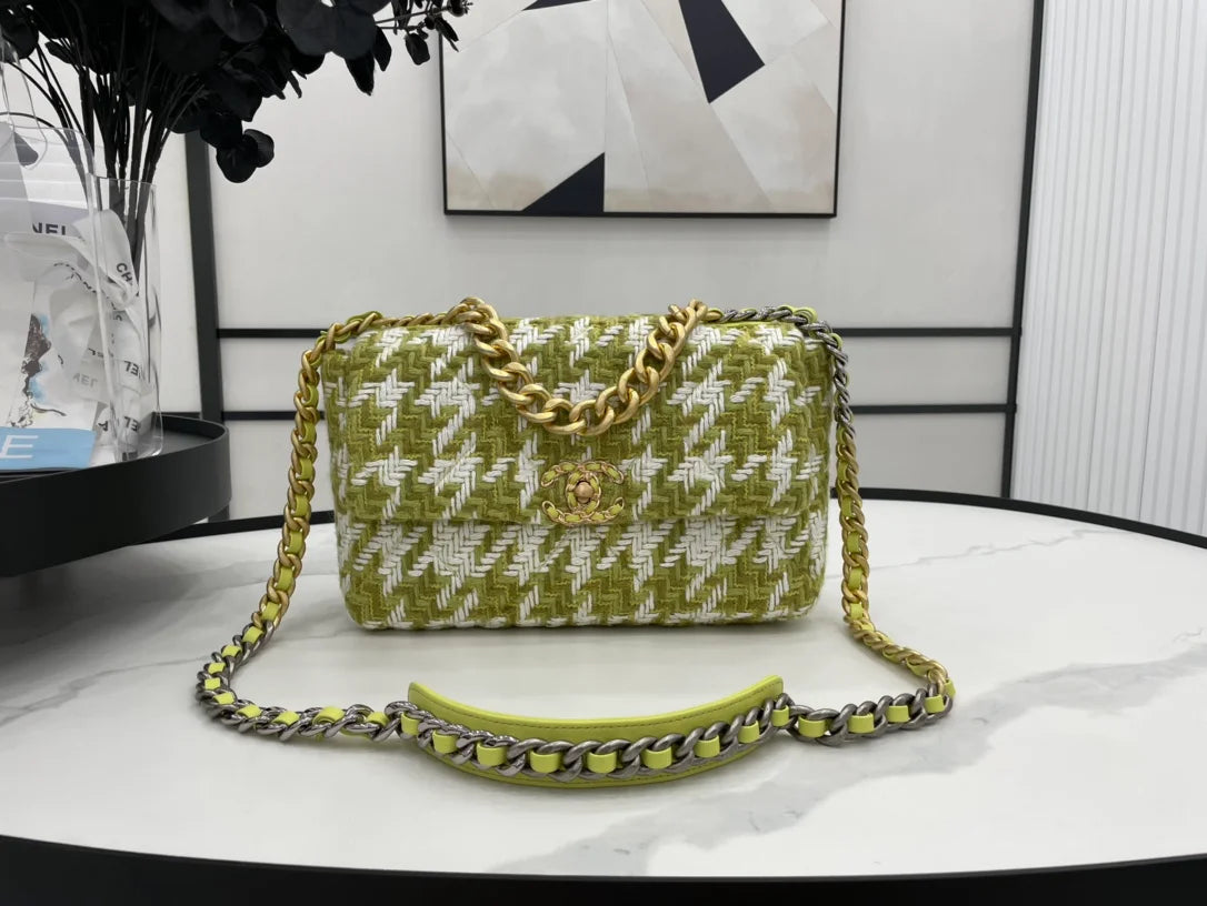 Green Handbag Z717207