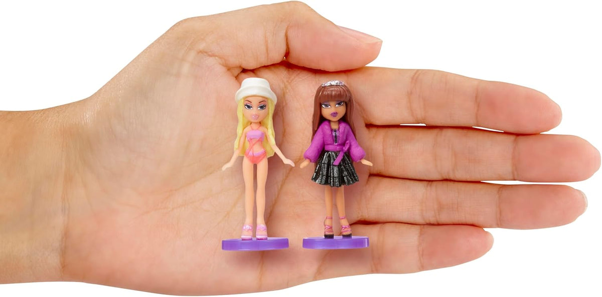 Mini Series 4 Collectible Figures, 2 Mini Dolls per Blind Pack V470505