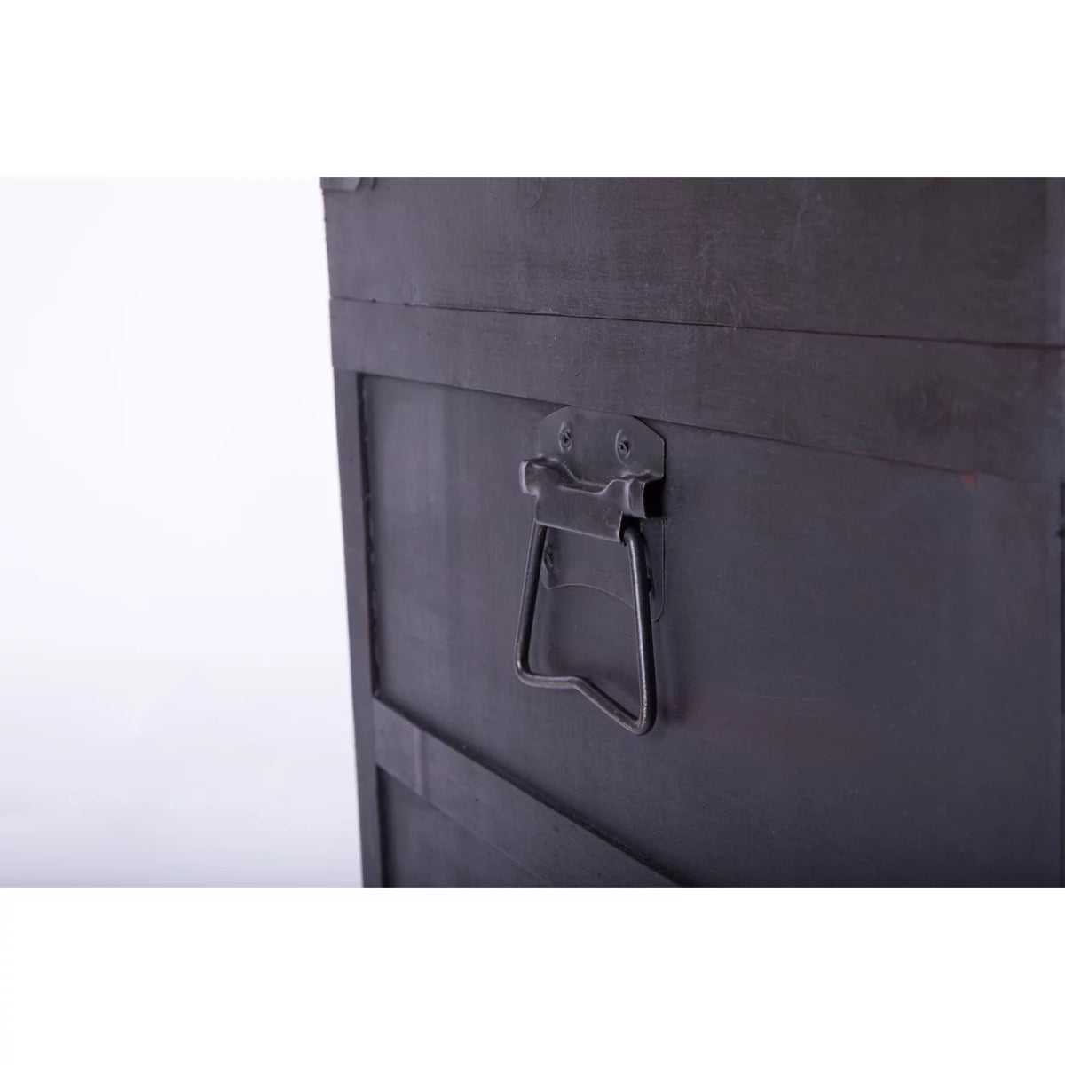 Large Dark Wooden Storage Trunk Y967