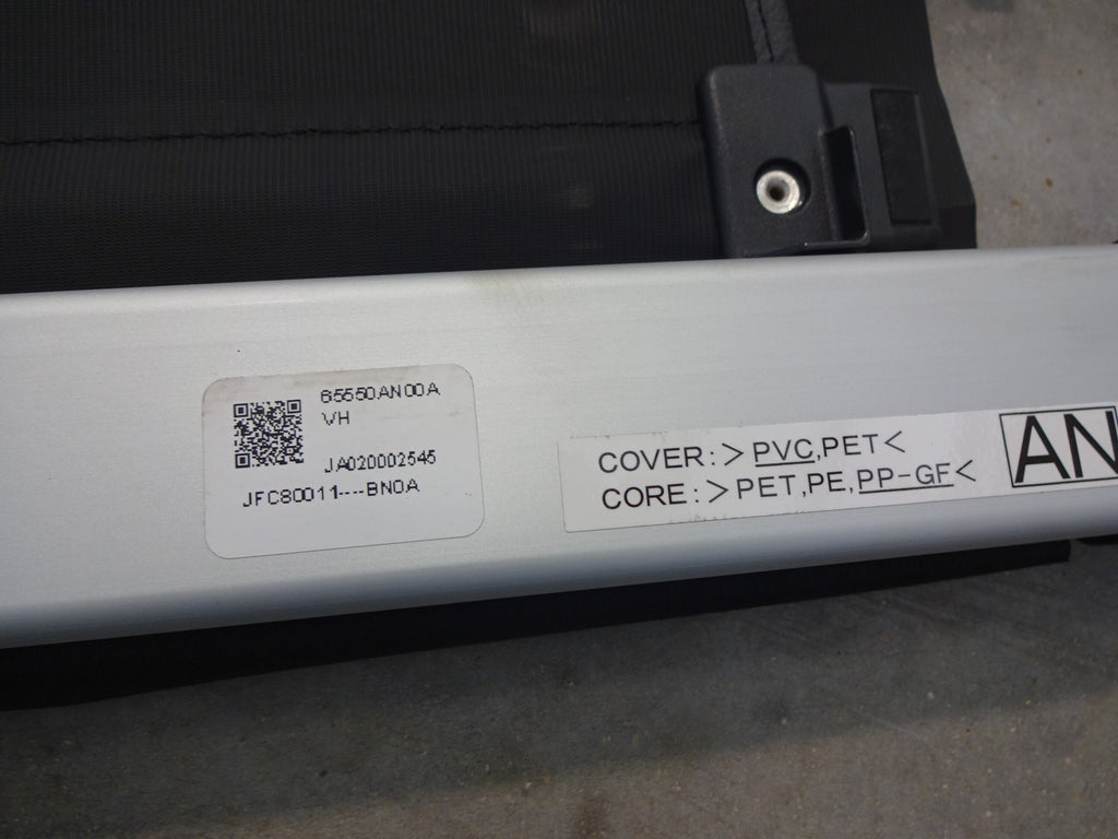 Black Retractable Cargo Cover X8181