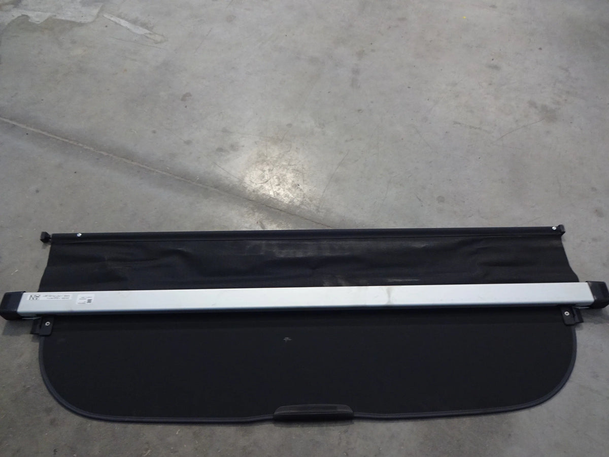 Black Retractable Cargo Cover X8181