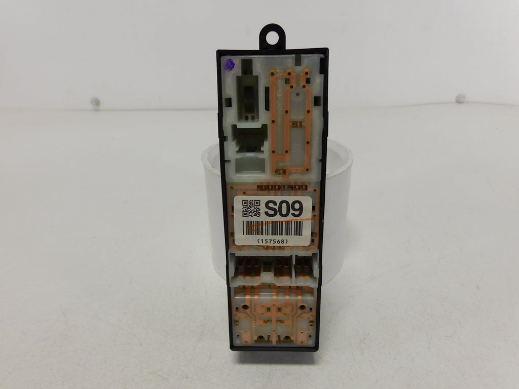 Pre-Owned Subaru Forester Power Lock Window Switch T31143