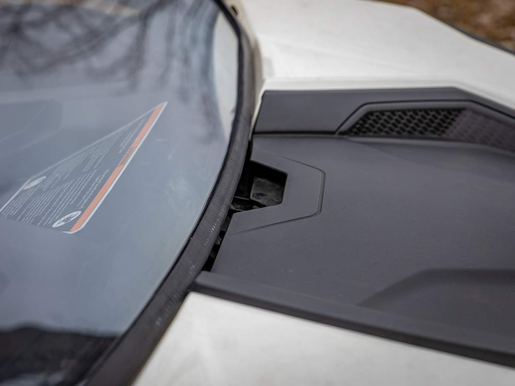 Half Windshield Polycarbonate Construction S254925