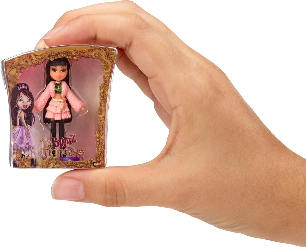 Mini Series 4 Collectible Figures, 2 Mini Dolls per Blind Pack V470505