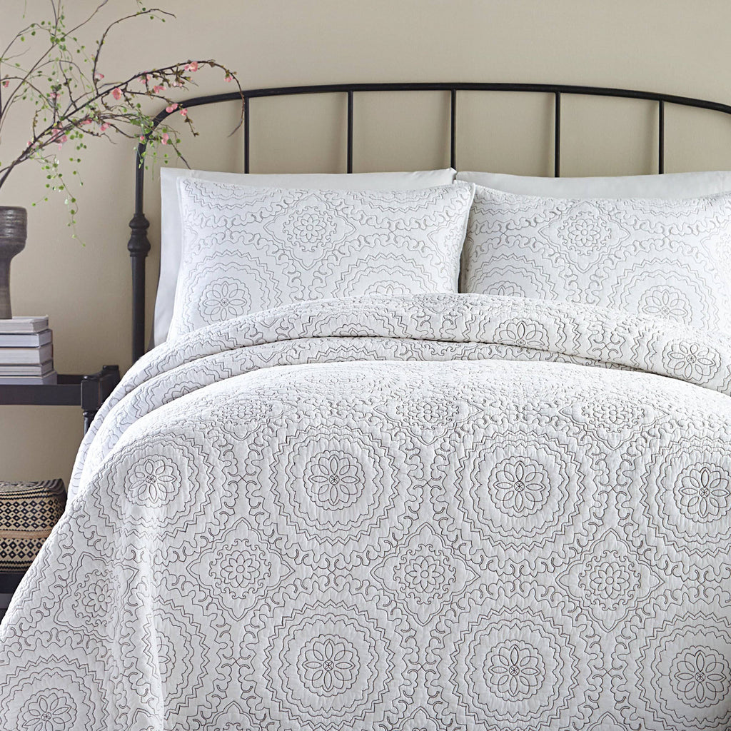 King Grey Medallion Coverlet D68324