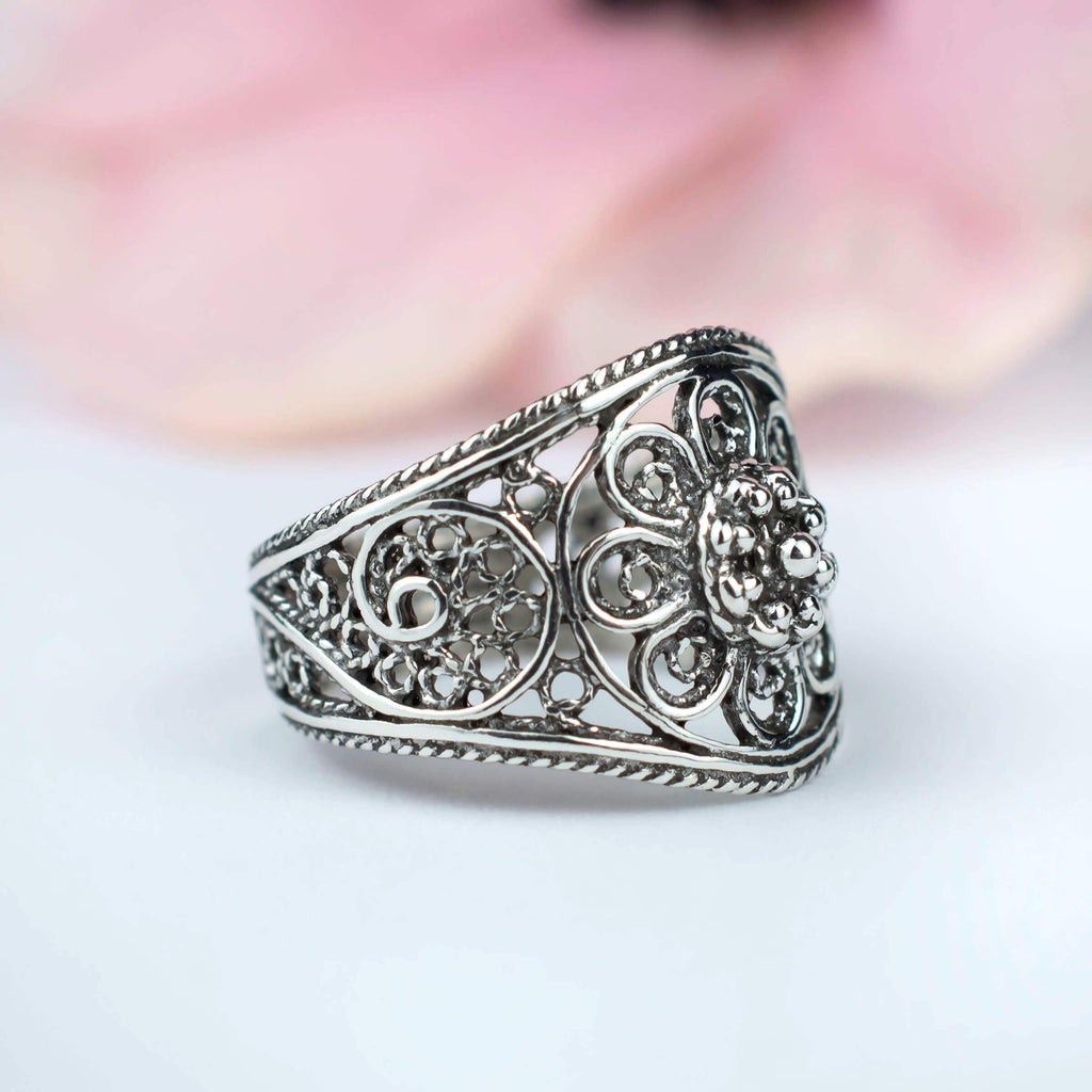 Sterling Silver Filigree Cocktail Ring Y5591