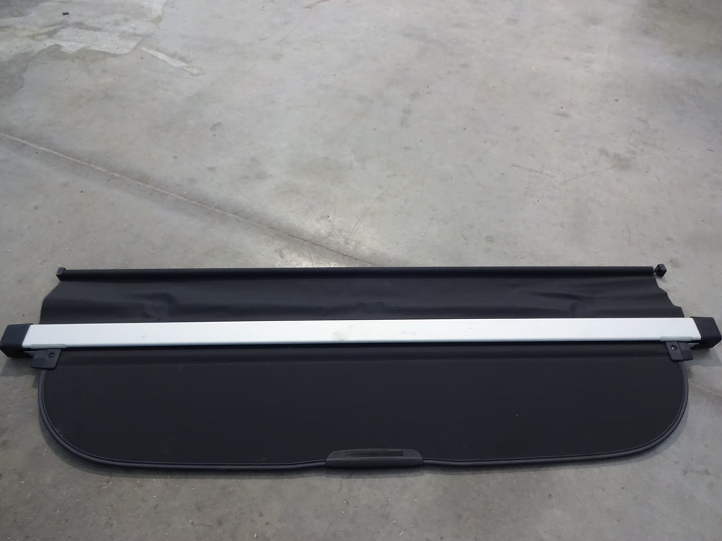 Black Retractable Cargo Cover X8181