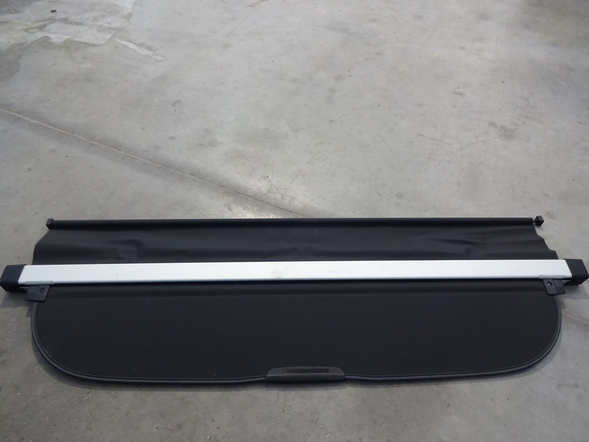 Black Retractable Cargo Cover X8181